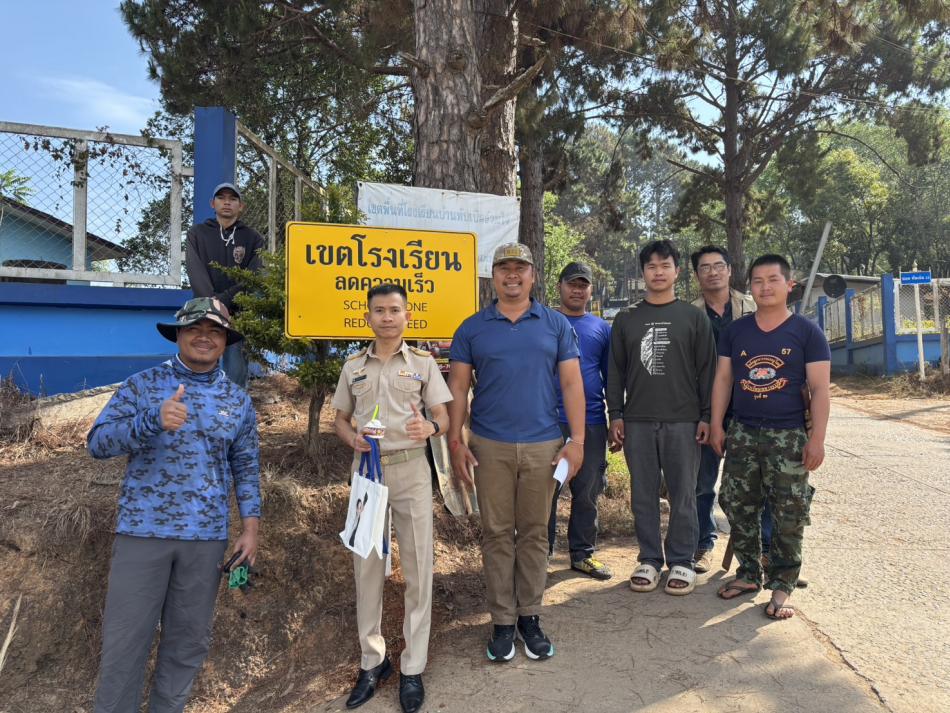 อบต.วังบาล ดำเนินการติดตั้งป้ายลดความเร็ว เขตโรงเรียน" 