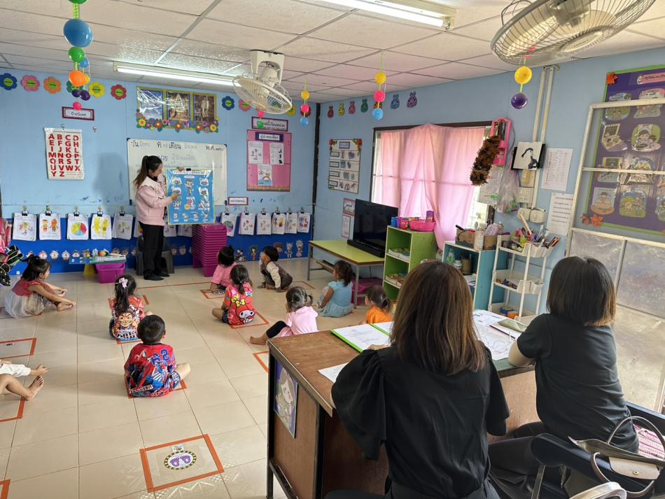 นิเทศการจัดประสบการณ์การเรียนรู้ ณ ศูนย์พัฒนาเด็กเล็กบ้านทับเบิก