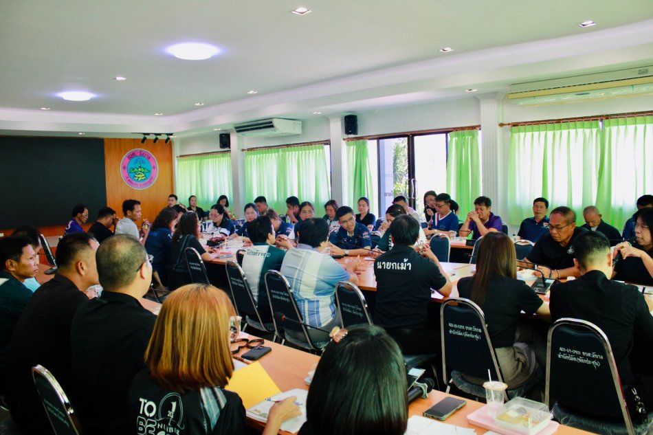อบต.วังบาล ประชุมหารือเตรียมความพร้อมการจัดงานประเพณีแข่งขันเรือยาวอำเภอหล่มเก่า ประจำปี 2569