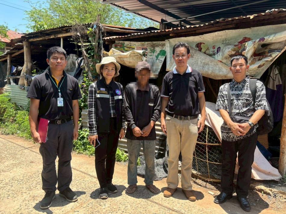 อบต.วังบาล ร่วมกับศูนย์พัฒนาราษฎรบนพื้นที่สูงจังหวัดเพชรบูรณ์ ลงพื้นที่เยี่ยมและสำรวจบ้านผู้ประสบปัญหาทางสังคม