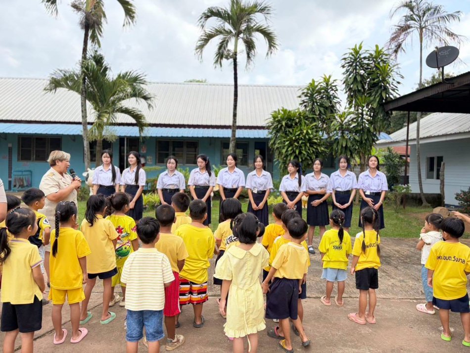 ศูนย์พัฒนาเด็กเล็ก อบต.วังบาล ให้การต้อนรับนักเรียนโรงเรียนหล่มเก่าพิทยาคม ร่วมจัดกิจกรรมจิตอาสาช่วยดูแลเด็กเล็ก