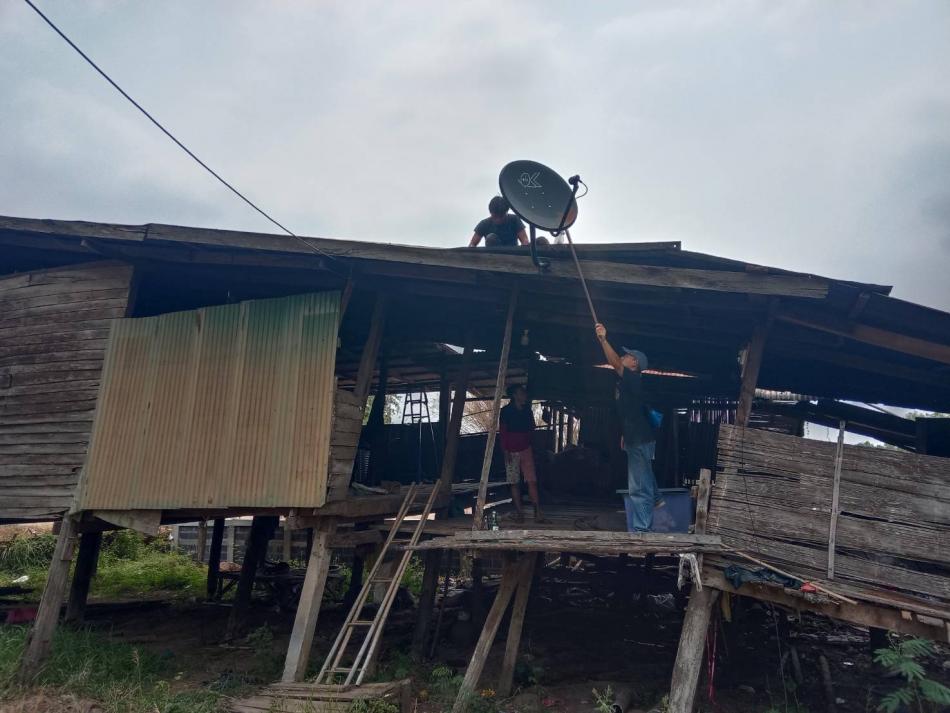  อบต.วังบาล ลงพื้นที่ซ่อมแซมหลังคาบ้านเรือนประชาชน จากเหตุวาตภัย หมู่ที่ 9 